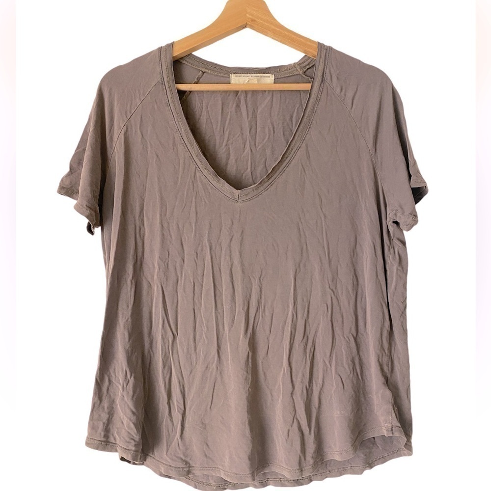 PROJECT SOCIAL T- UO PURPLE SHORT SLEEVE SIZE XS